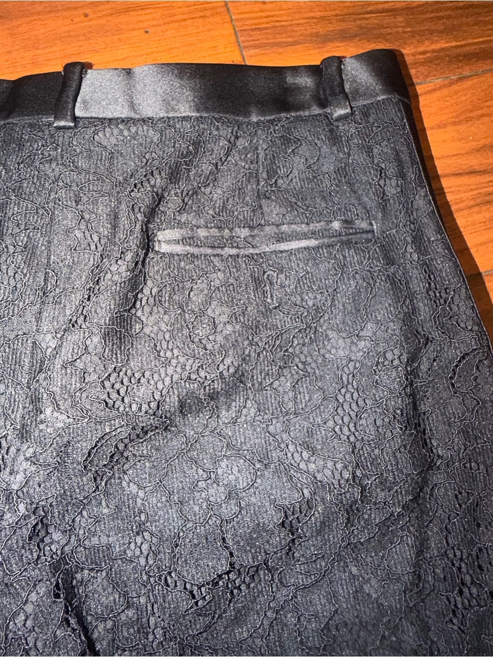 Dolce & Gabbana Black Lace Cropped Trousers - Picture 11 of 14